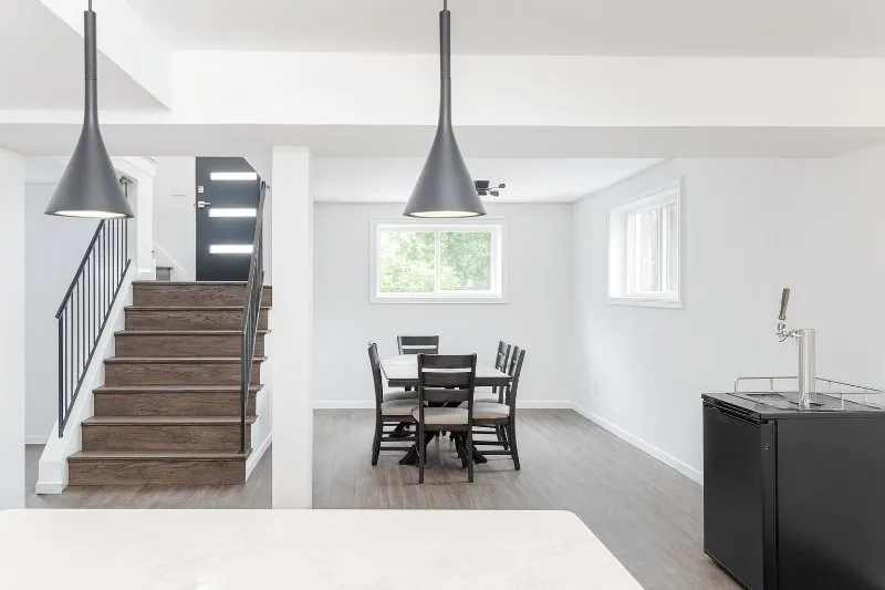 Sunny loft downtown